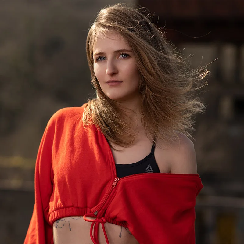 Outdoor portrait photography session